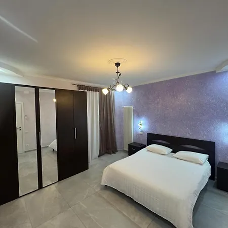Leomar Apartment